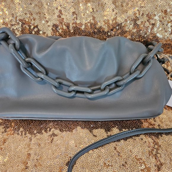 🦩NWT Gray Vegan Leather Small Handbag - Picture 2 of 10